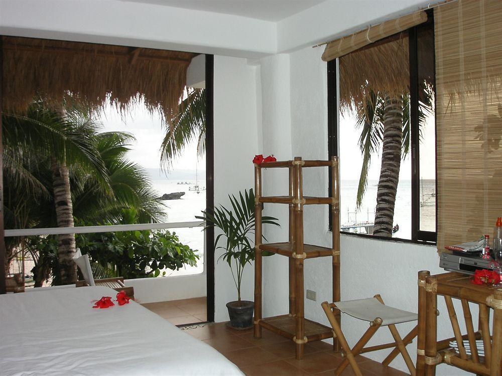 Artista Beach Villa Balabag  Bagian luar foto