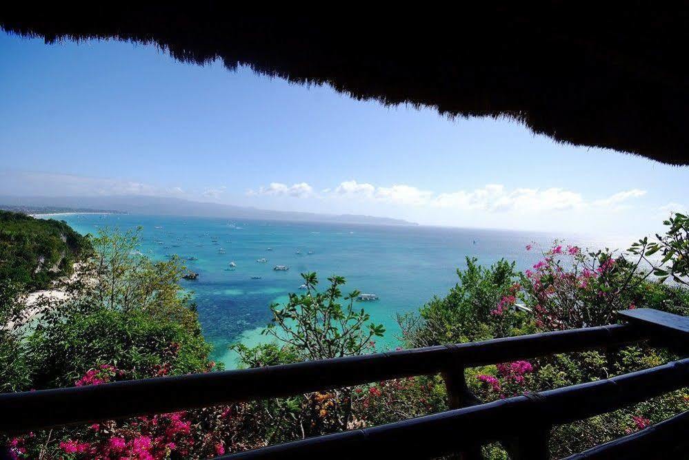 Artista Beach Villa Balabag  Bagian luar foto