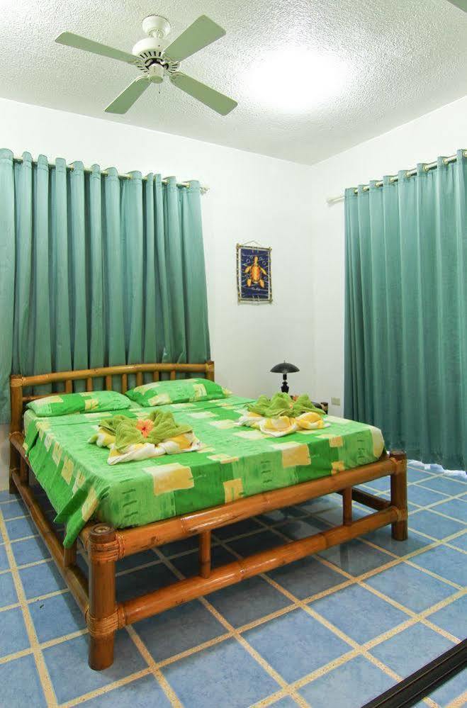 Artista Beach Villa Balabag  Bagian luar foto