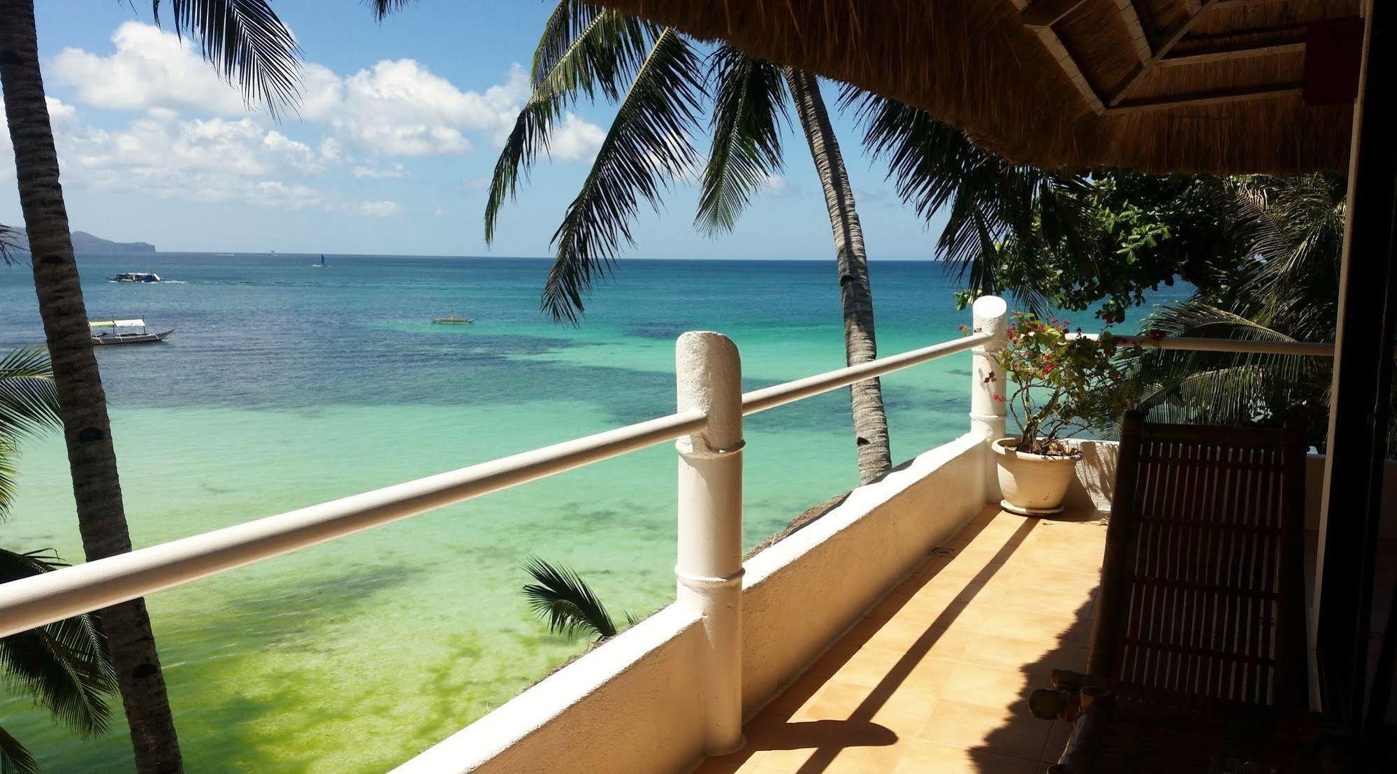 Artista Beach Villa Balabag  Bagian luar foto