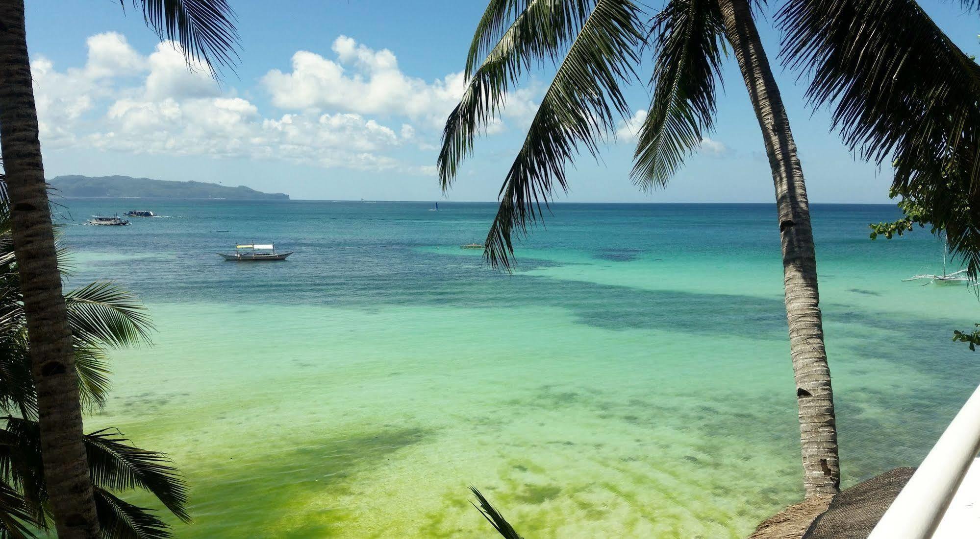 Artista Beach Villa Balabag  Bagian luar foto